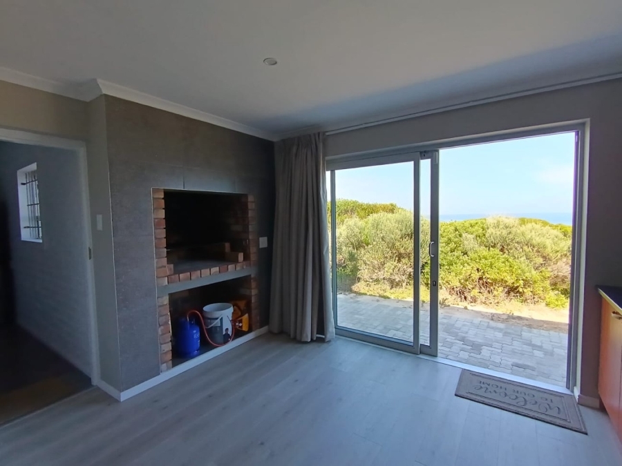 5 Bedroom Property for Sale in Kleinbaai Western Cape